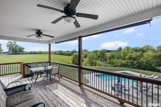 $639,900 | 71 Ehlers Road, Campbell Hill, IL 62916