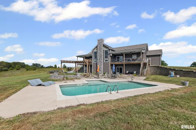 $639,900 | 71 Ehlers Road, Campbell Hill, IL 62916