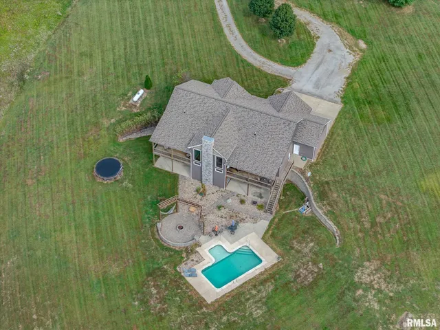 $639,900 | 71 Ehlers Road, Campbell Hill, IL 62916