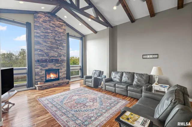 $639,900 | 71 Ehlers Road, Campbell Hill, IL 62916