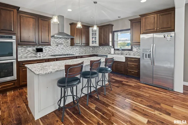 $639,900 | 71 Ehlers Road, Campbell Hill, IL 62916