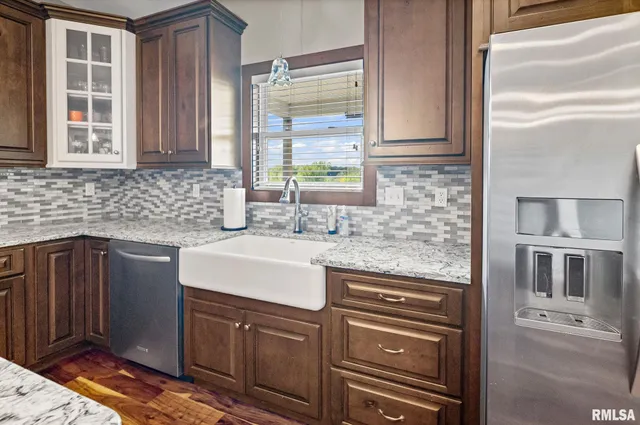 $639,900 | 71 Ehlers Road, Campbell Hill, IL 62916