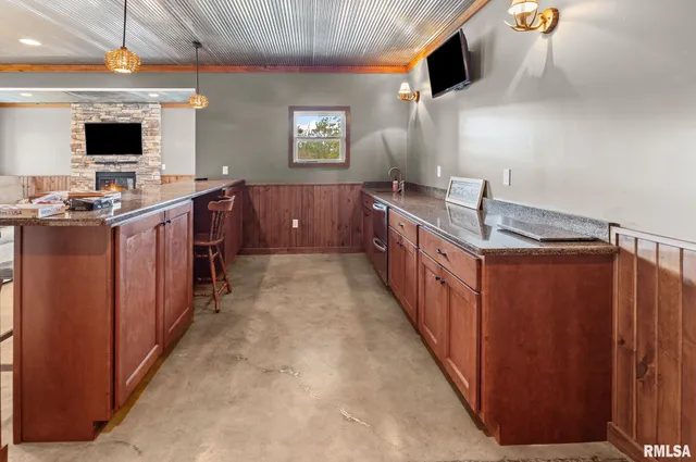 $639,900 | 71 Ehlers Road, Campbell Hill, IL 62916