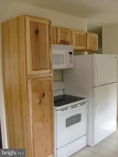 12526 Elk Run Road Midland, VA 22728 - Photo 5 of 15 Kitchen