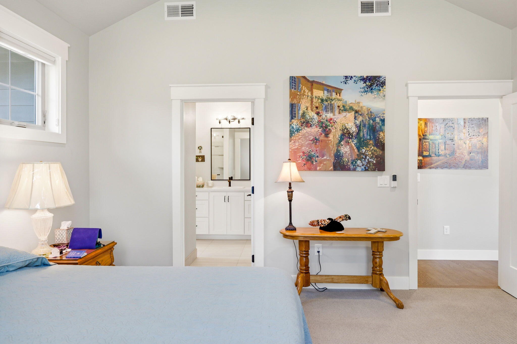 150 Timbers Lane Talent, OR 97540 - Photo 21 of 39 a living room with furniture and wall paintings