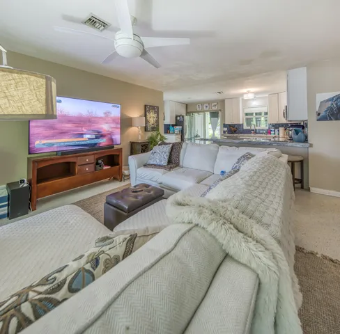 $3,500 | 1612 North Ocean Breeze, Lake Worth Beach, FL 33460