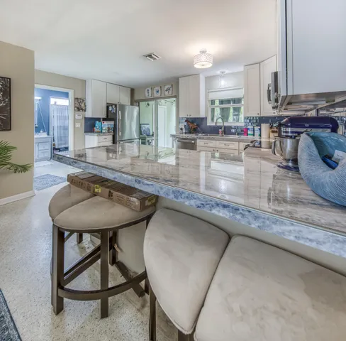 $3,500 | 1612 North Ocean Breeze, Lake Worth Beach, FL 33460