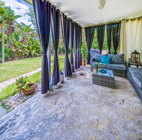 $3,500 | 1612 North Ocean Breeze, Lake Worth Beach, FL 33460