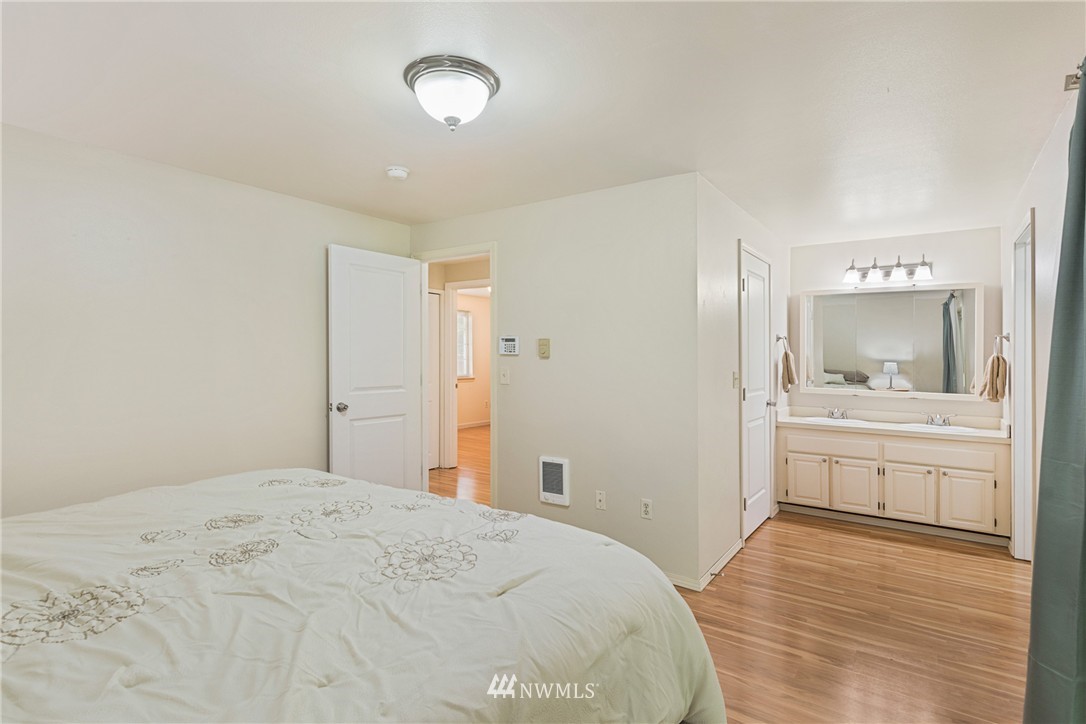 13672 Fagerud Road Southeast Olalla, WA 98359 - Photo 11 of 23 Gallery Image 11