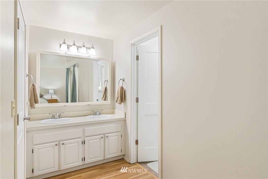 13672 Fagerud Road Southeast Olalla, WA 98359 - Photo 12 of 23 Gallery Image 12