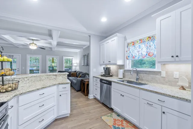 $689,500 | 1121 Natural Way, Soddy Daisy, TN 37379