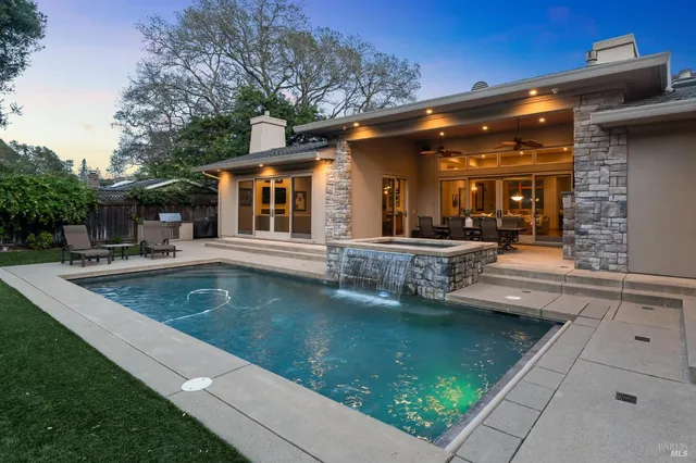 $3,595,000 | 548 Fairway Drive, Novato, CA 94949