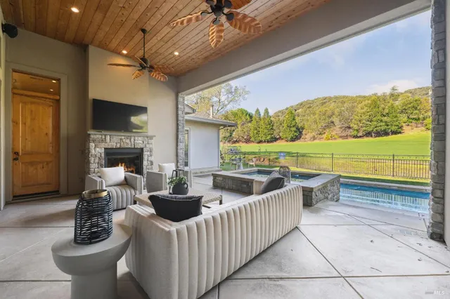 $3,595,000 | 548 Fairway Drive, Novato, CA 94949