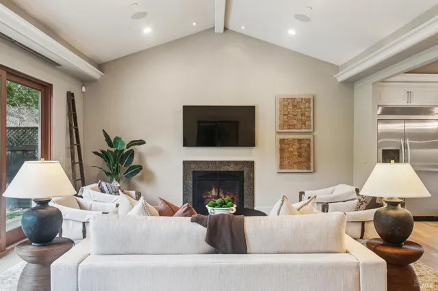 $3,595,000 | 548 Fairway Drive, Novato, CA 94949