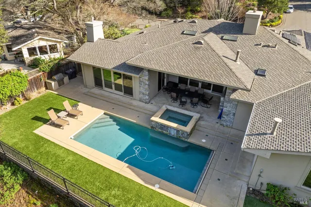 $3,595,000 | 548 Fairway Drive, Novato, CA 94949
