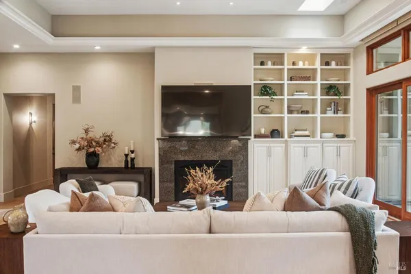 $3,595,000 | 548 Fairway Drive, Novato, CA 94949