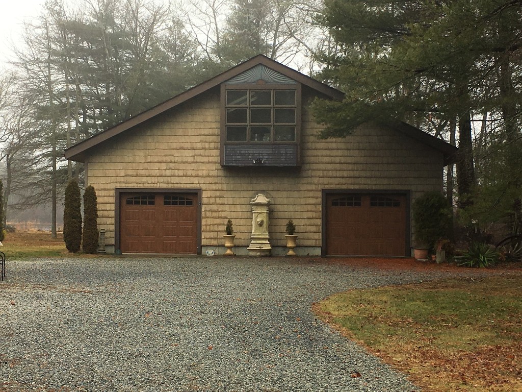 382 New Boston Road Acushnet, MA 02743 - Photo 12 of 17 Gallery Image 12