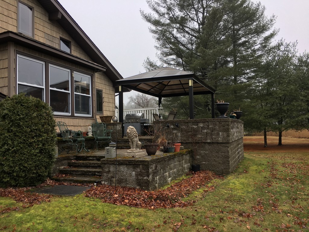 382 New Boston Road Acushnet, MA 02743 - Photo 16 of 17 Gallery Image 16