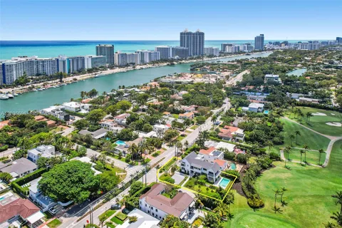 $6,995,000 | 5262 La Gorce Drive, Miami Beach, FL 33140