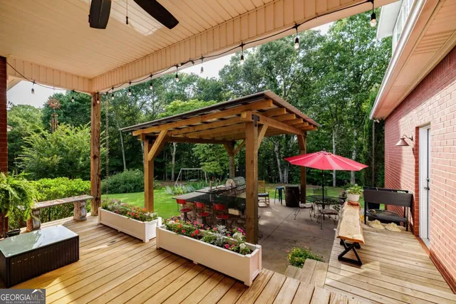 a picture of a floor plan