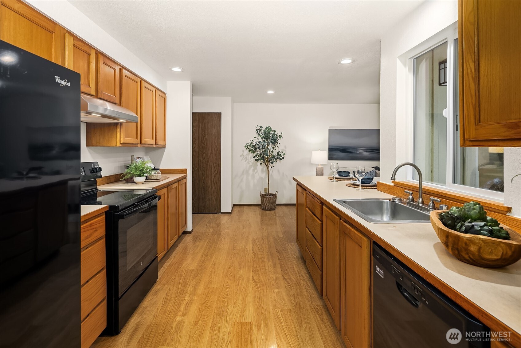 14115 Avondale Road Northeast Woodinville, WA 98072 - Photo 12 of 37