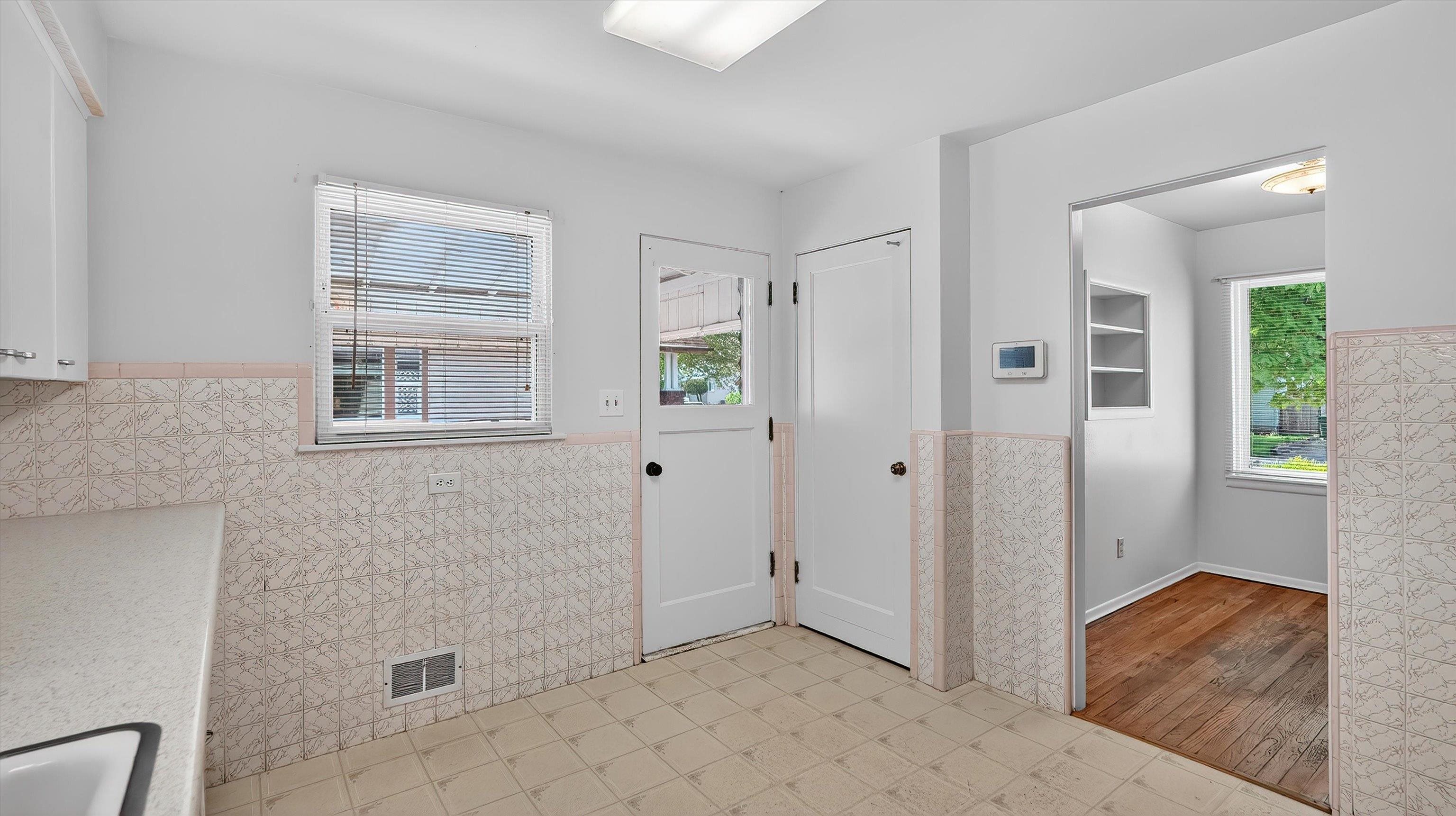 1604 North Cook Street Spokane, WA 99207 - Photo 12 of 29
