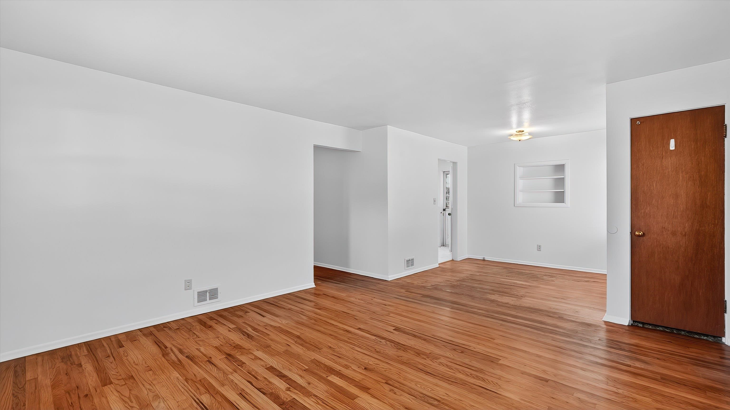 1604 North Cook Street Spokane, WA 99207 - Photo 4 of 29