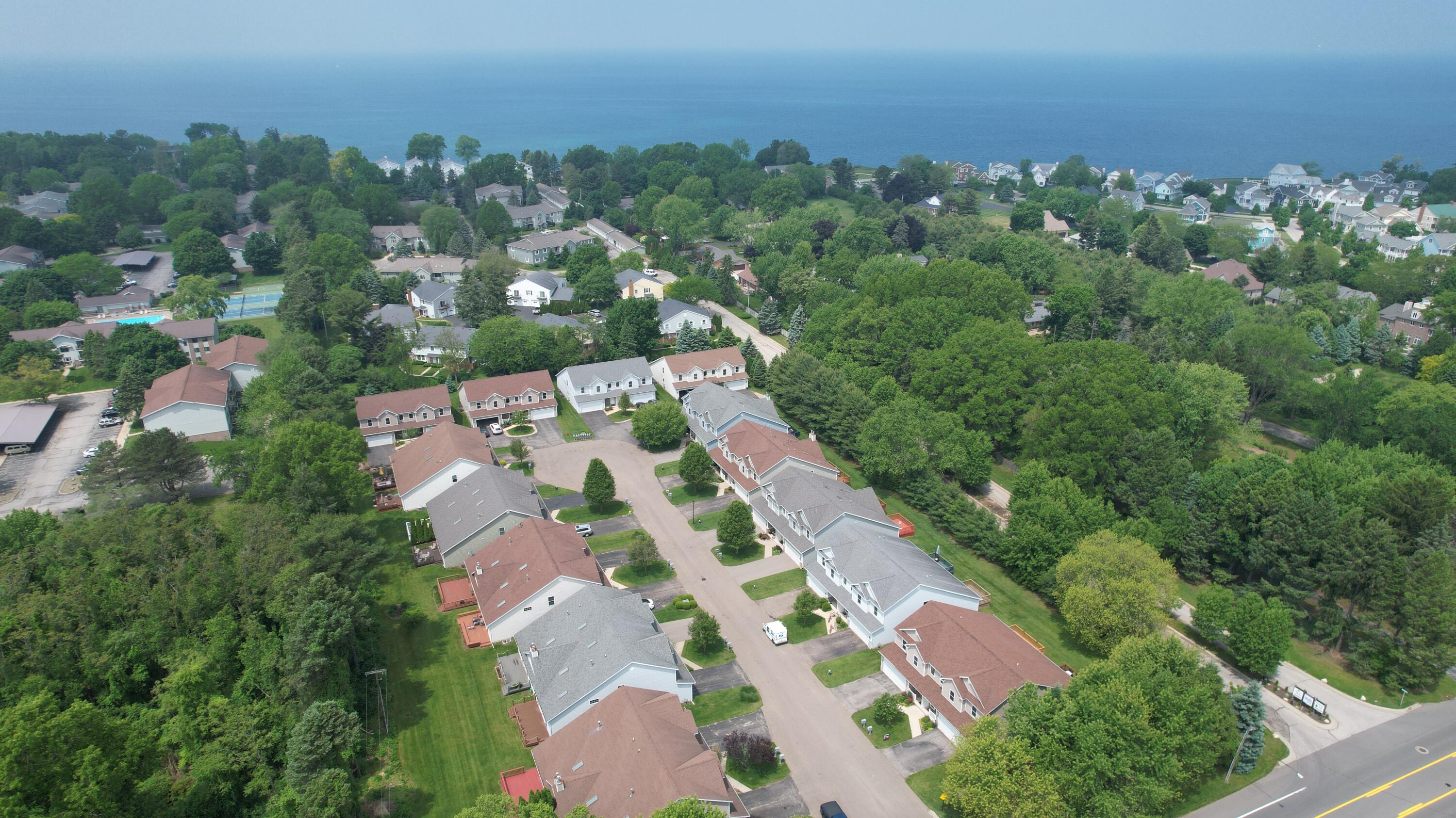 2501 Holiday House Road St. Joseph, MI 49085 - Photo 34 of 39 dji_fly_20250606_123408_698_174922817739