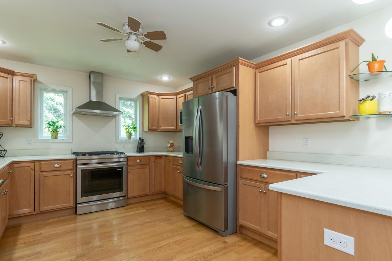2501 Holiday House Road St. Joseph, MI 49085 - Photo 6 of 39 2501 Holiday House Rd-3