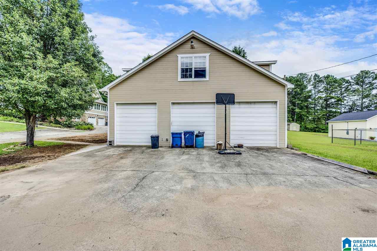 4201 Maple Circle Adamsville, AL 35005 - Photo 3 of 50