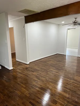 $2,100 | 2522 Kingsdale Drive, Deer Park, TX 77536