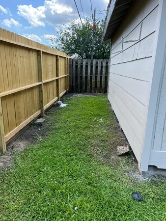 $2,100 | 2522 Kingsdale Drive, Deer Park, TX 77536
