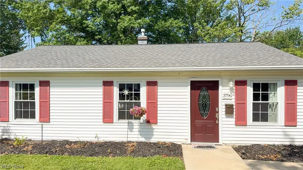 $239,900 | 3796 North Santom Road, Stow, OH 44224