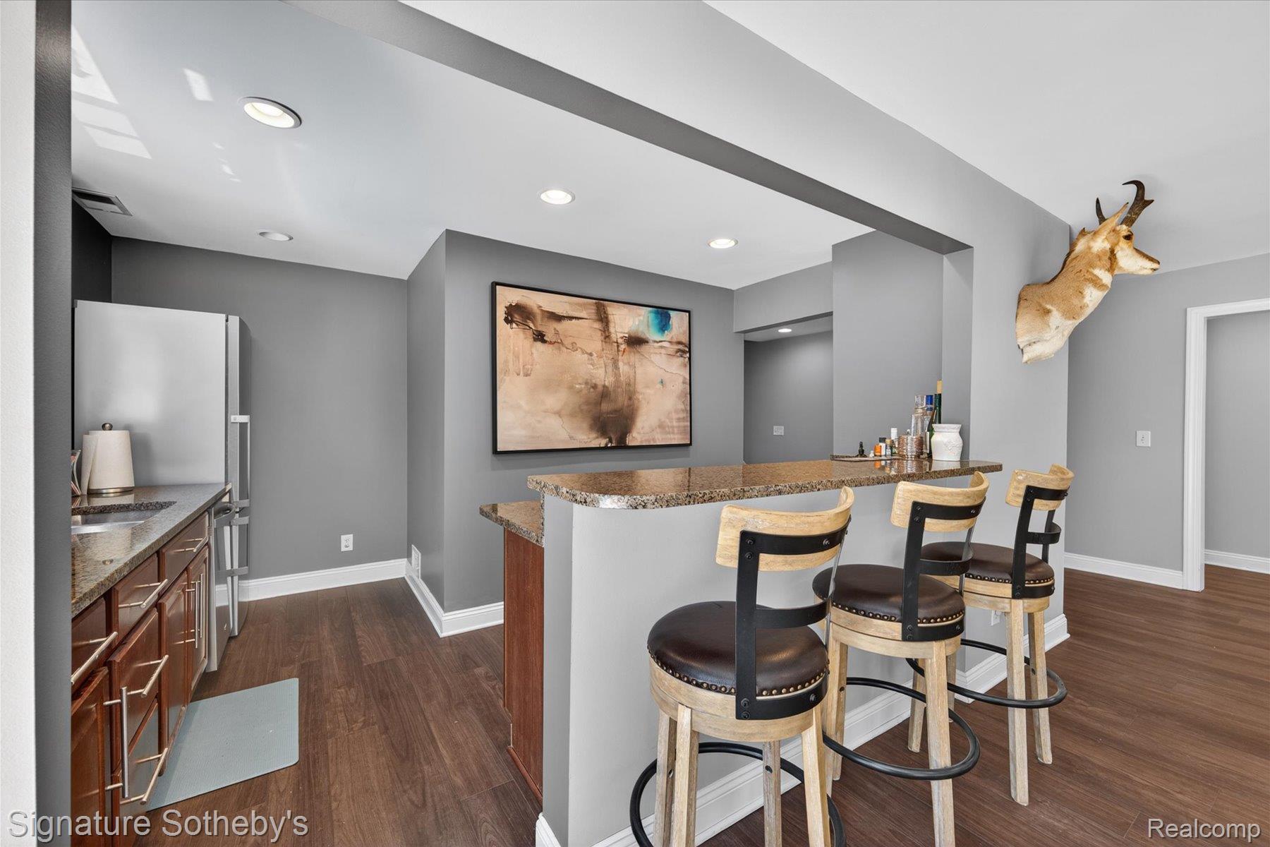 30650 Lahser Road Franklin, MI 48025 - Photo 45 of 93 044-30650-Lahser-Rd-Beverly-Hills-MI-48025-WindowStill.jpg