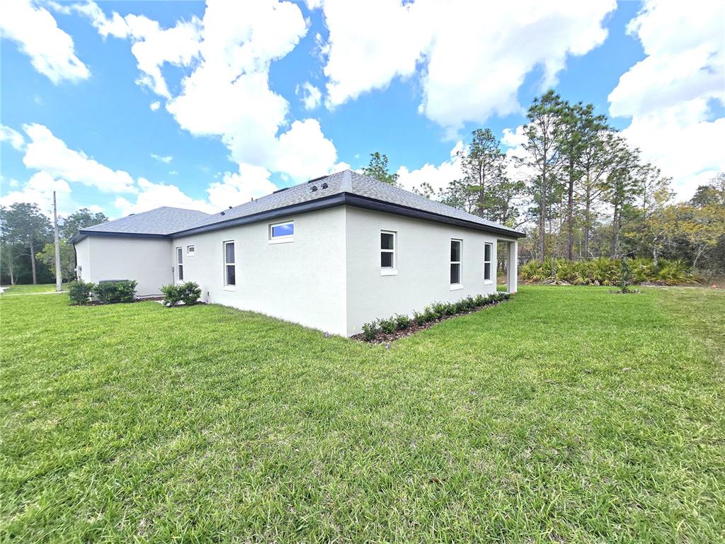 87 Vinca Street Homosassa, FL 34446 - Photo 19 of 92