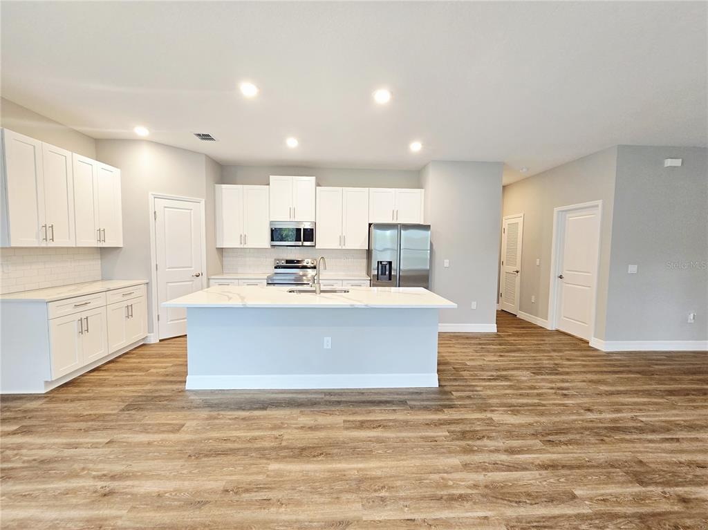 87 Vinca Street Homosassa, FL 34446 - Photo 3 of 92