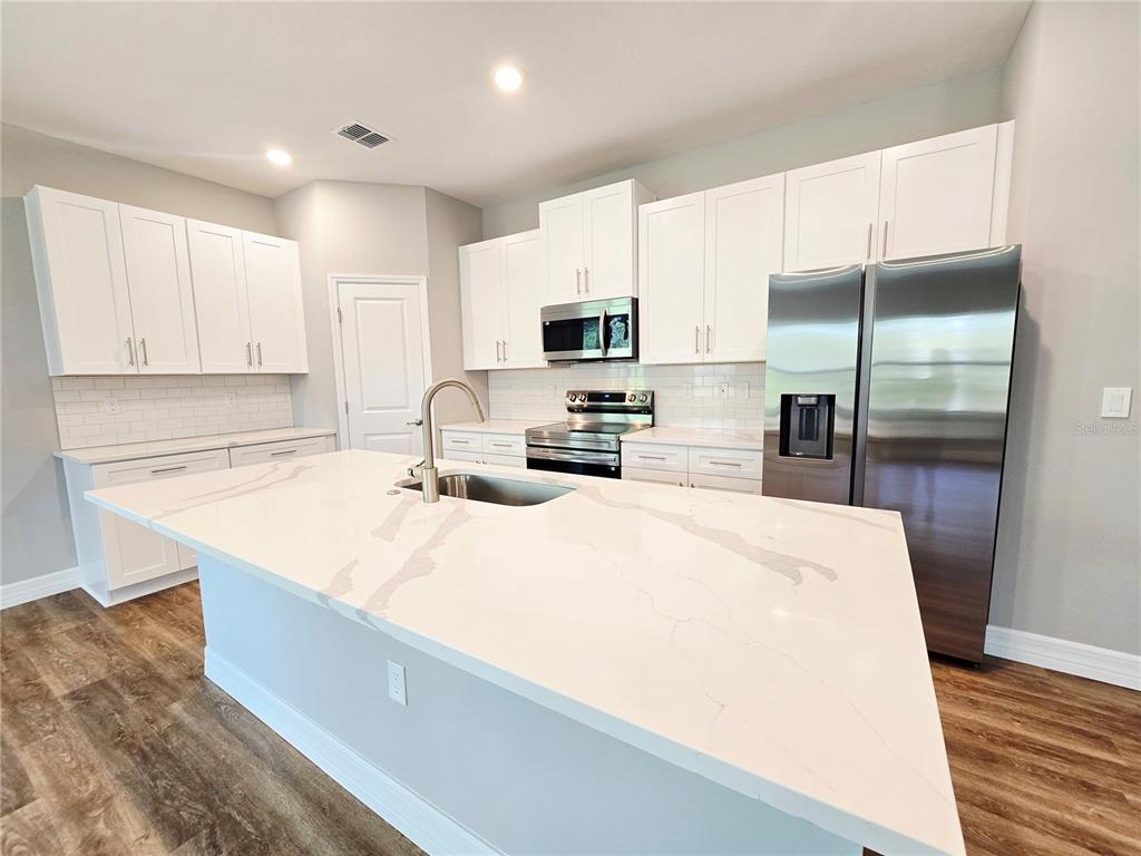 87 Vinca Street Homosassa, FL 34446 - Photo 4 of 92