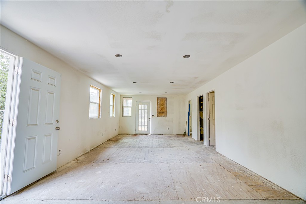 12055 Kagel Canyon Road Sylmar, CA 91342 - Photo 11 of 14 a view of empty room with windows