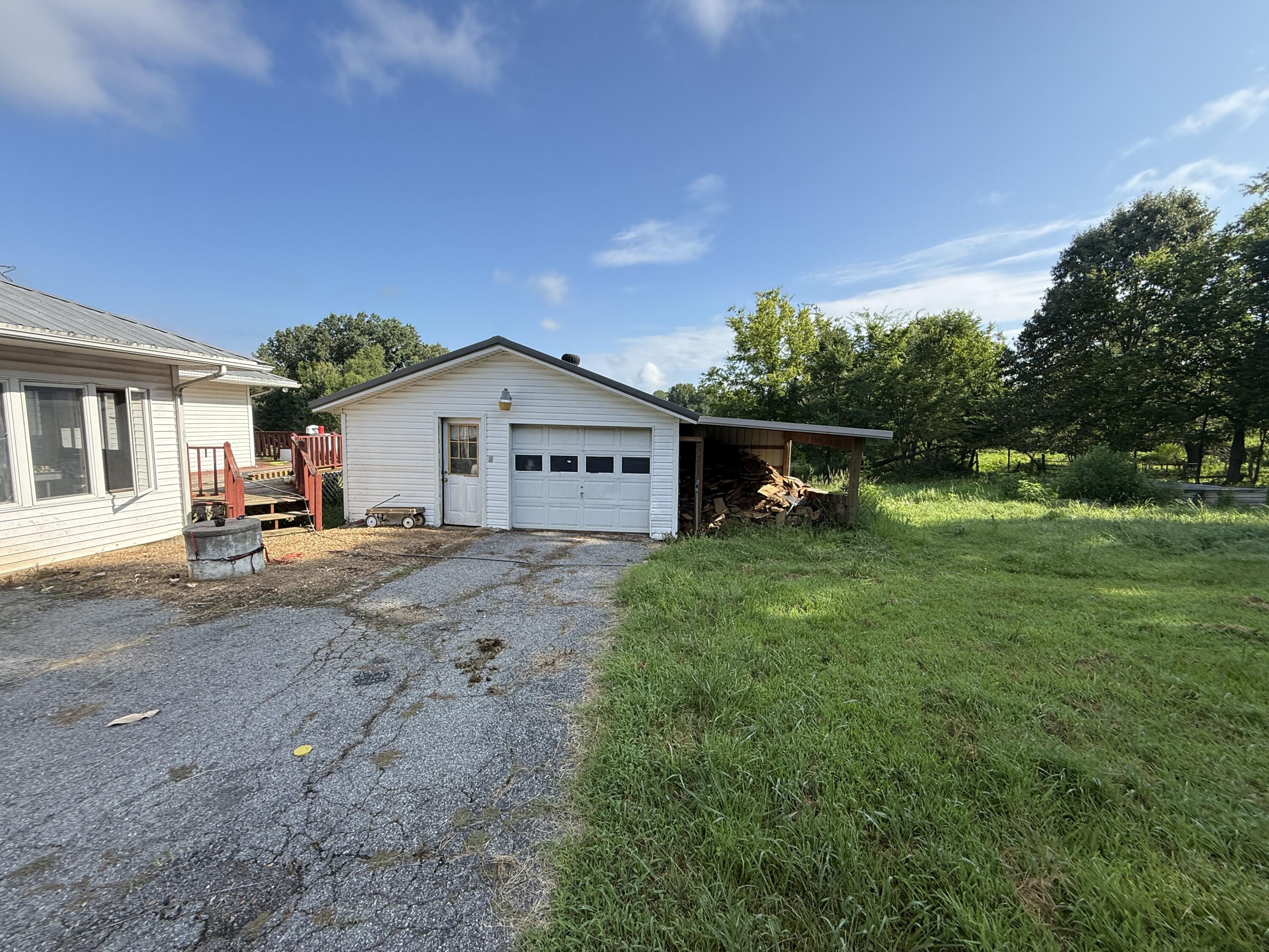 2620 Almo Road Dexter, KY 42036 - Photo 2 of 21 IMG_7118