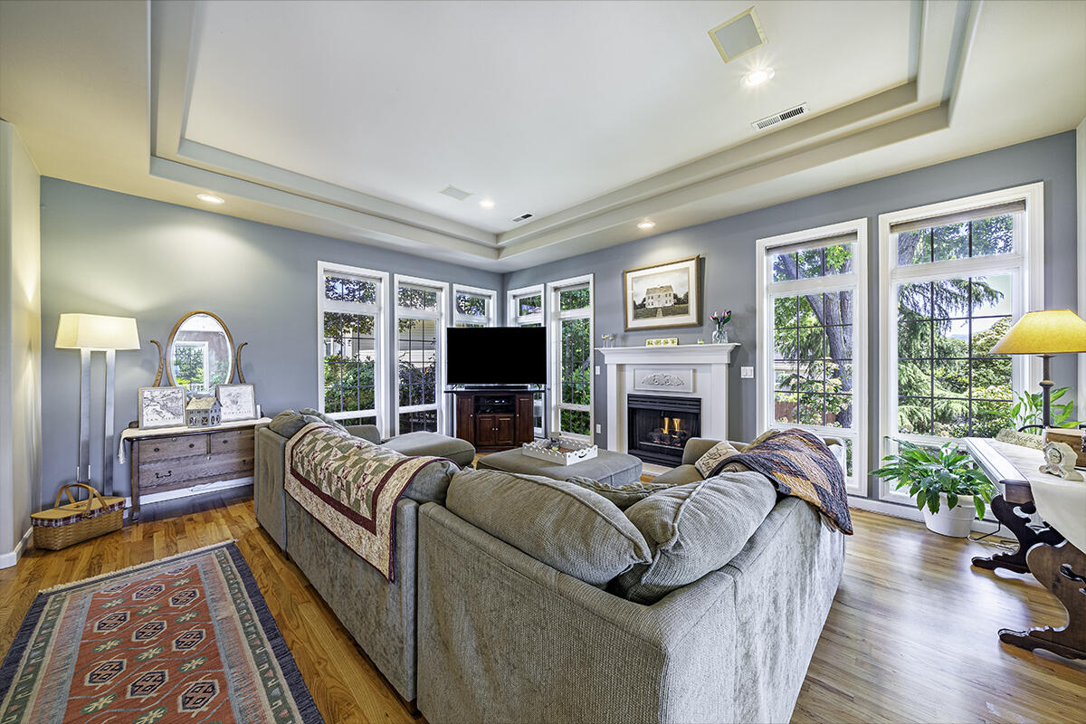 2972 Rosedale Terrace Medford, OR 97504 - Photo 10 of 55 DSC02222-Edit
