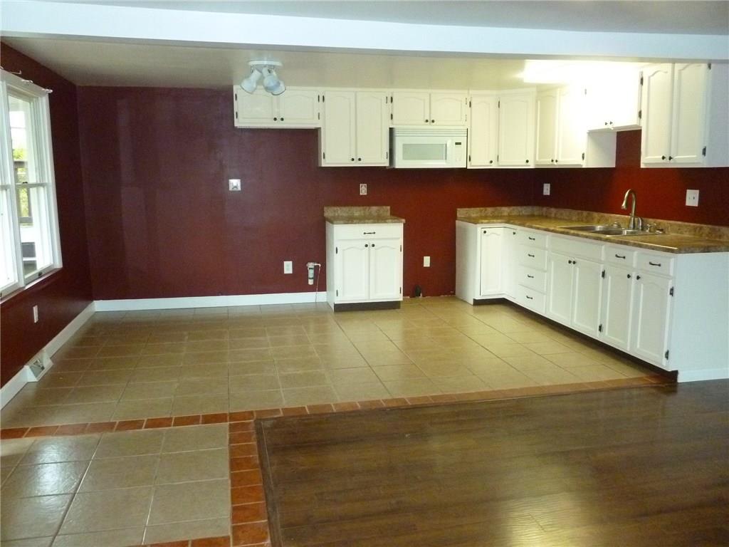 557 Potts Road Hookstown, PA 15050 - Photo 9 of 24 Gallery Image 9
