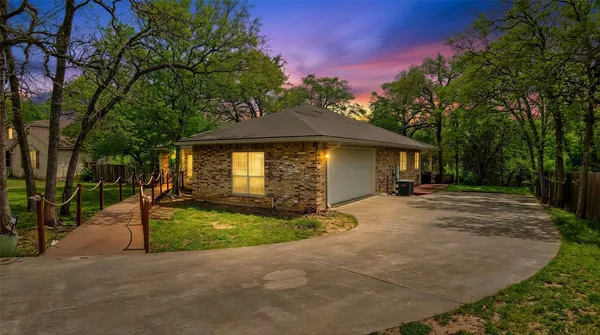 $569,000 | 13500 Copper Hills Drive, Manchaca, TX 78652