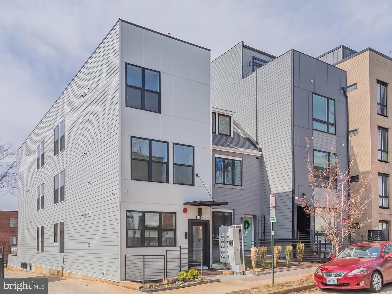 Welcome to 1012 17th Pl
