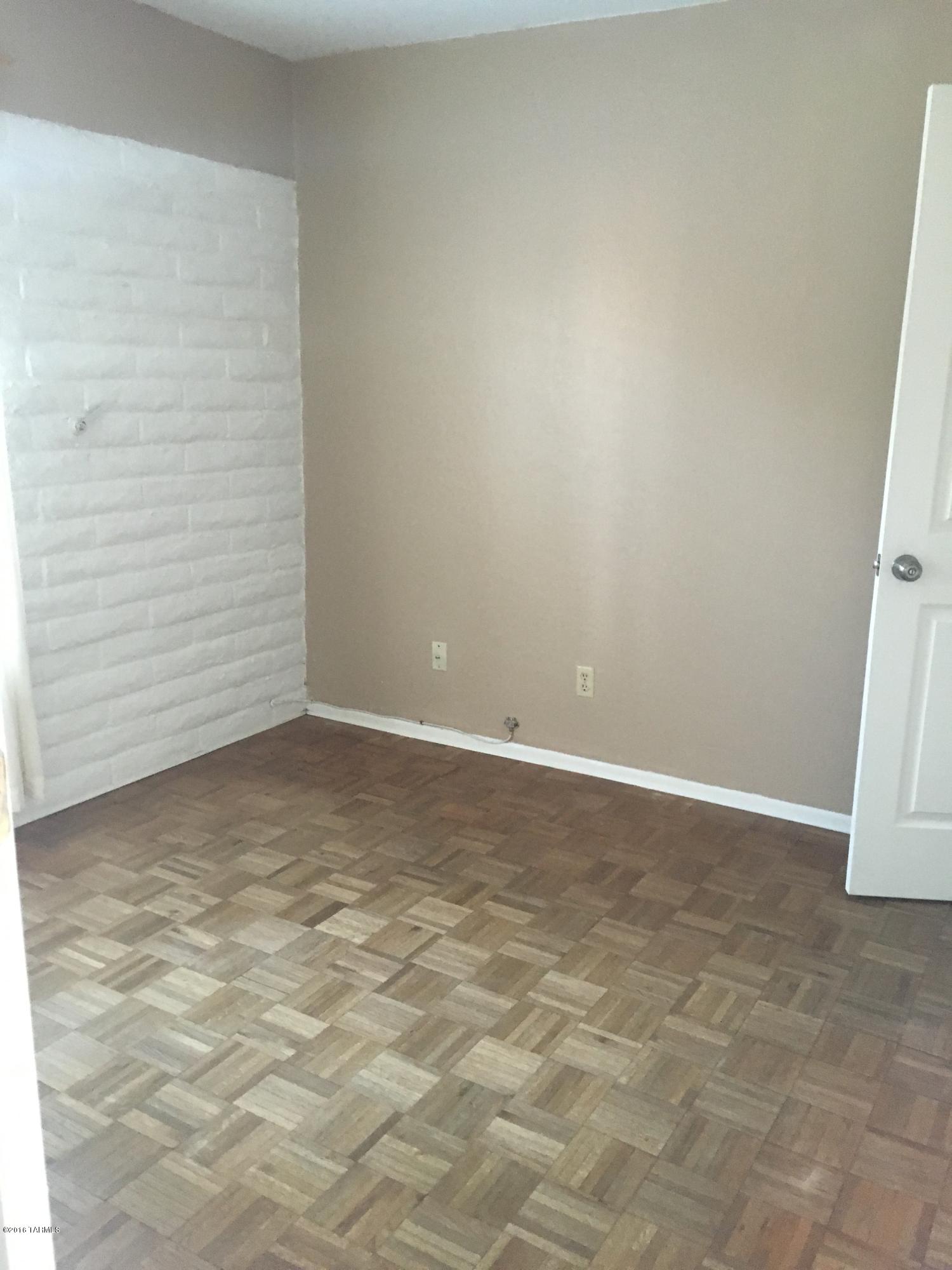 660 South Pantano Road, Unit F Tucson, AZ 85710 - Photo 7 of 9 Gallery Image 7