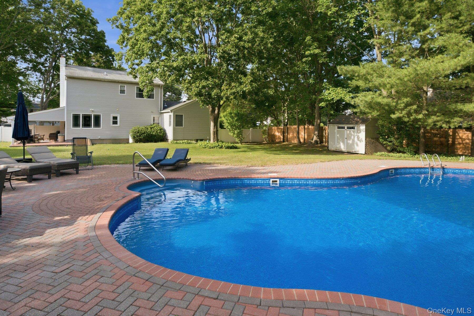 830 Terry Road Hauppauge, NY 11788 - Photo 6 of 27