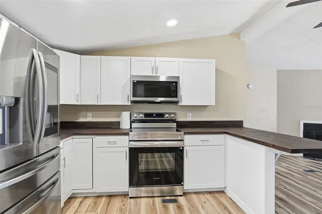 $279,000 | 27080 Hiawatha Boulevard, Brooksville, FL 34601