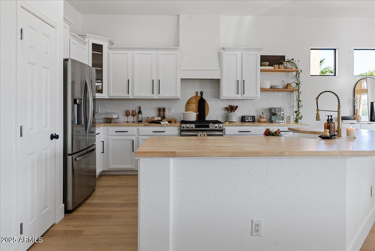 2405 West Apache Rain Road Phoenix, AZ 85085 - Photo 3 of 49 Kitchen