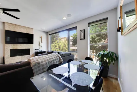 $649,000 | 879 North Marshfield Avenue, Unit 2, Chicago, IL 60622