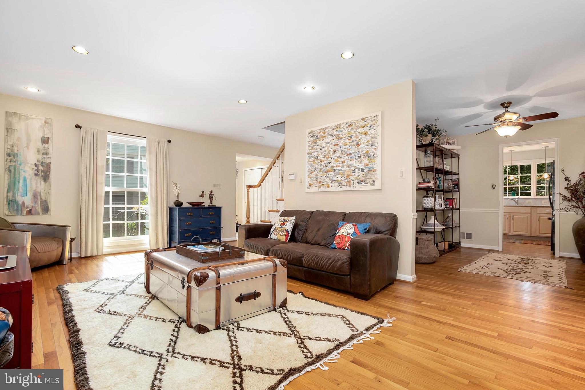 1524 Chatham Colony Court Reston, VA 20190 - Photo 6 of 35 Family Room