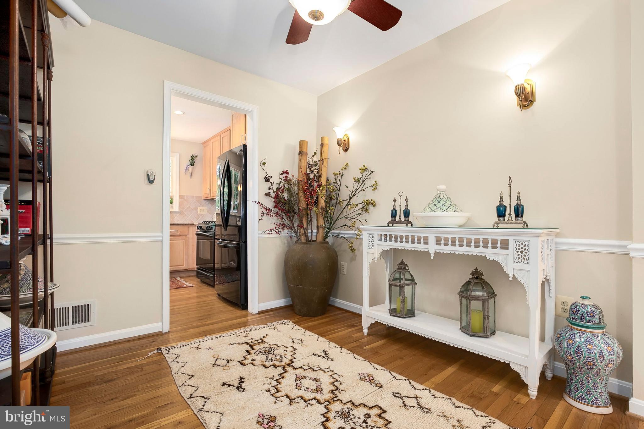 1524 Chatham Colony Court Reston, VA 20190 - Photo 8 of 35 Dining Room